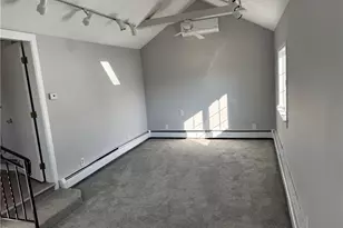 4 Crossway Rd, Cranston, RI 02910 - Photo 10