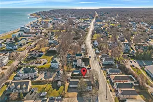 16 Courtway St, Narragansett, RI 02882 - Photo 4