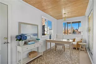 16 Courtway St, Narragansett, RI 02882 - Photo 10