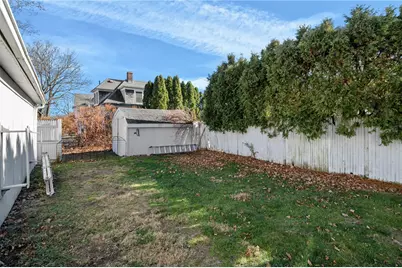 16 Courtway Street, Narragansett, RI 02882 - Photo 8