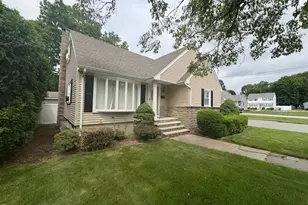 5 High St, Warwick, RI 02886 - Photo 2