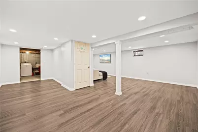 52 Earl Street, West Warwick, RI 02893 - Photo 16