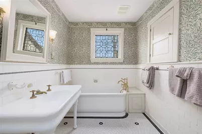 4 Hunter Avenue, Newport, RI 02840 - Photo 16