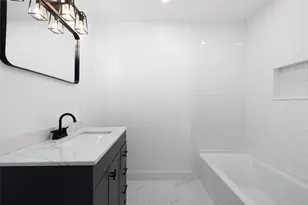 36 Kinnicutt Ave, Warren, RI 02885 - Photo 8