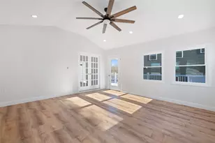 36 Kinnicutt Ave, Warren, RI 02885 - Photo 18