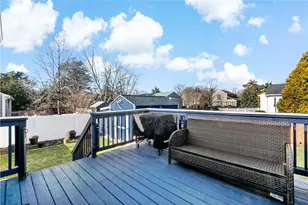 70 Pettee Ave, North Kingstown, RI 02852 - Photo 4