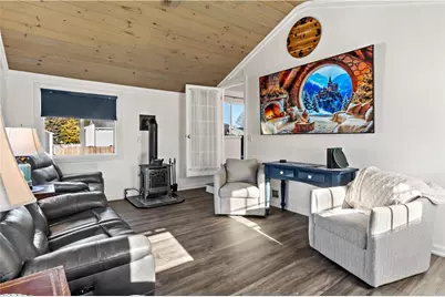 70 Pettee Avenue, North Kingstown, RI 02852 - Photo 12