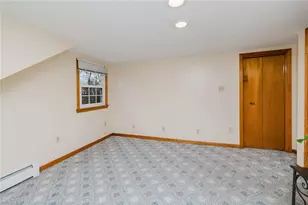 107 Walker St, Swansea, MA 02777 - Photo 32