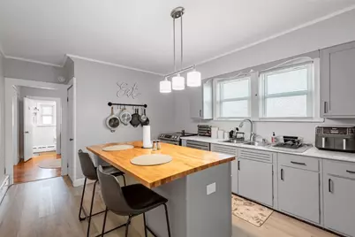 35 E Knowlton Street, East Providence, RI 02915 - Photo 10