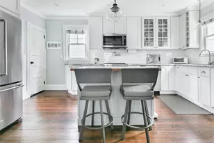 16 Carroll Ave, Newport, RI 02840 - Photo 6