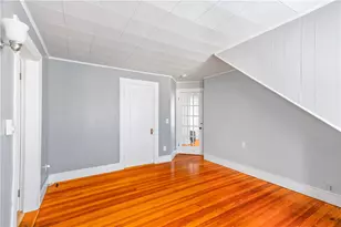 1548 Smith St, North Providence, RI 02911 - Photo 24