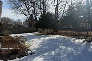 53 Whipple Ave, Barrington, RI 02806 - Photo 4