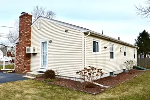 53 Whipple Ave, Barrington, RI 02806 - Photo 2