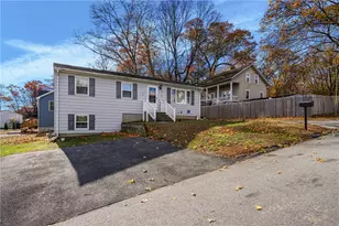 180 Highland St, Cranston, RI 02920 - Photo 4