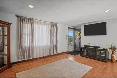 180 Highland Street, Cranston, RI 02920 - Photo 14