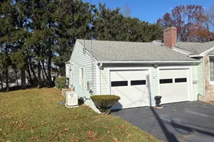 67 Ashwood Cir, Warwick, RI 02886 - Photo 2