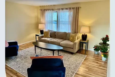 17 Metacomet Street, Portsmouth, RI 02871 - Photo 2