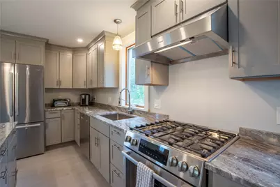 5 Gillies Court, Newport, RI 02840 - Photo 8