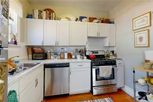 139 Lancaster St, Providence, RI 02906 - Photo 10