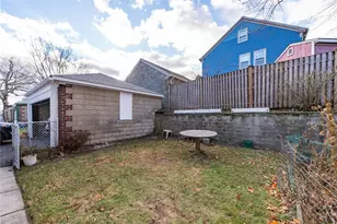 139 Lancaster St, Providence, RI 02906 - Photo 34