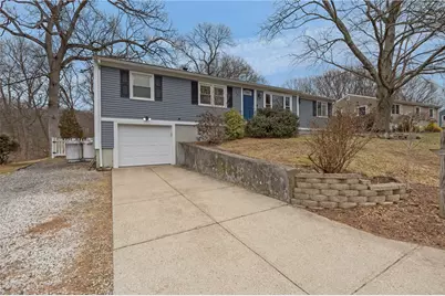 33 New York Avenue, Cumberland, RI 02864 - Photo 4