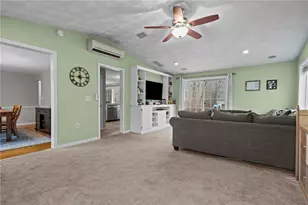 33 New York Ave, Cumberland, RI 02864 - Photo 10