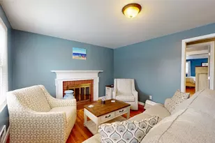 6 Meadowcrest Dr, East Providence, RI 02915 - Photo 2