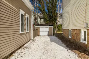 28 Extension St, Newport, RI 02840 - Photo 32