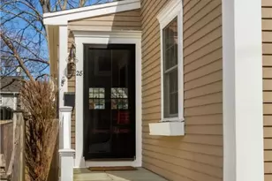 28 Extension St, Newport, RI 02840 - Photo 2