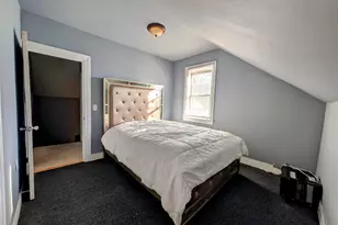 103 Burnside Ave, East Providence, RI 02915 - Photo 14