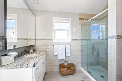 26 Walcott Avenue, Narragansett, RI 02882 - Photo 16