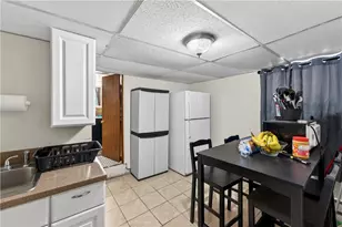 71 Wilson St, Providence, RI 02907 - Photo 16