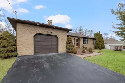 65 Janet Drive, Cranston, RI 02921 - Photo 2