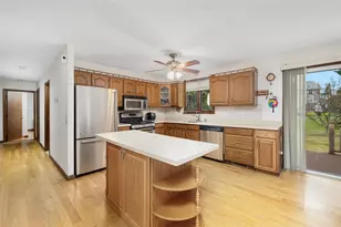 65 Janet Dr, Cranston, RI 02921 - Photo 14