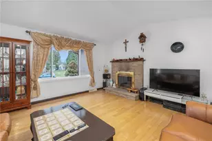 65 Janet Dr, Cranston, RI 02921 - Photo 8