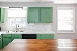 68 Fox Run, Cranston, RI 02921 - Photo 10