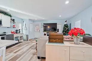 126 Narrows Rd, Bristol, RI 02809 - Photo 6
