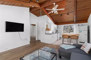 84 Oak St, South Kingstown, RI 02879 - Photo 6