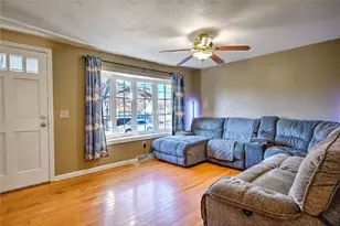 210 Irving Ave, Warwick, RI 02888 - Photo 4