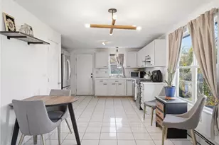 6 Seton St, Providence, RI 02909 - Photo 4