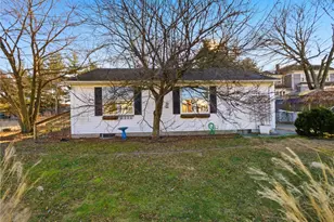 6 Seton St, Providence, RI 02909 - Photo 2