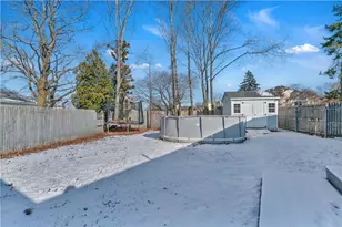 43 Esquire Ave, Warwick, RI 02889 - Photo 22