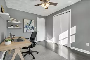 43 Esquire Ave, Warwick, RI 02889 - Photo 16