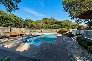 39 Secluded Dr, South Kingstown, RI 02879 - Photo 8