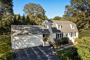 39 Secluded Dr, South Kingstown, RI 02879 - Photo 16
