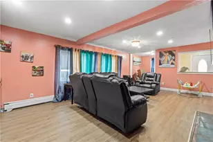 22 Whipple Ave, North Providence, RI 02911 - Photo 8