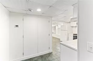 7 Cozzens Ct, Newport, RI 02840 - Photo 28