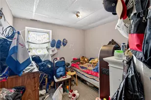 206 Hanover St, Providence, RI 02907 - Photo 16