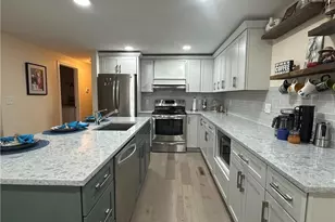 351 New London Ave, Warwick, RI 02886 - Photo 10