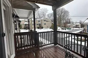 351 New London Ave, Warwick, RI 02886 - Photo 8